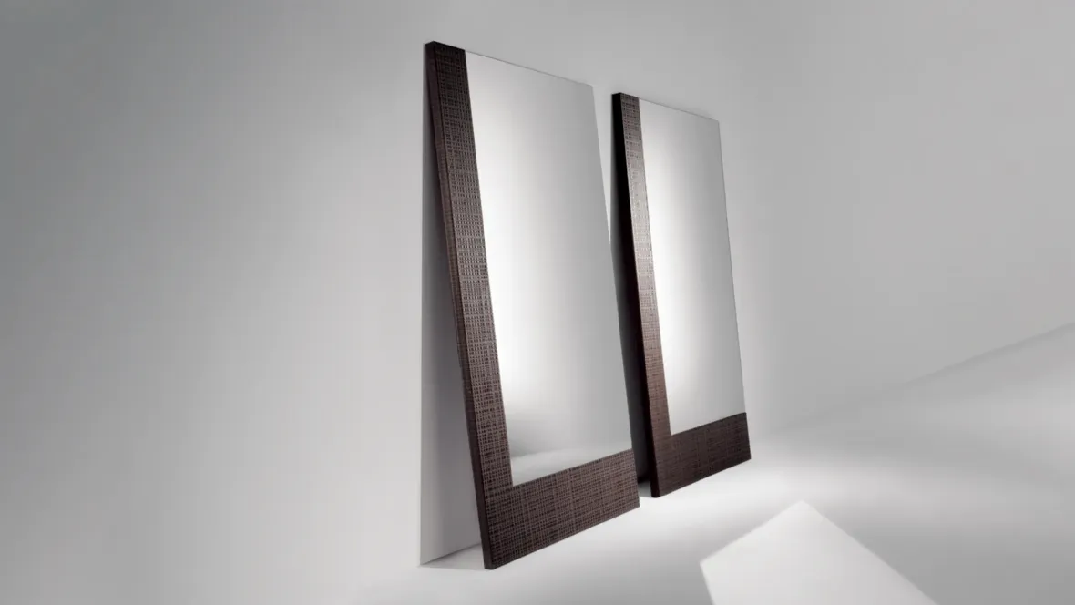 Specchio rettangolare con cornice in legno BD02 di Laura Meroni