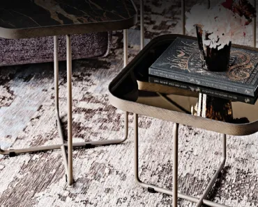 Tavolino in acciaio verniciato goffrato con piano in cristallo specchiato bronzo Benny di Cattelan Italia