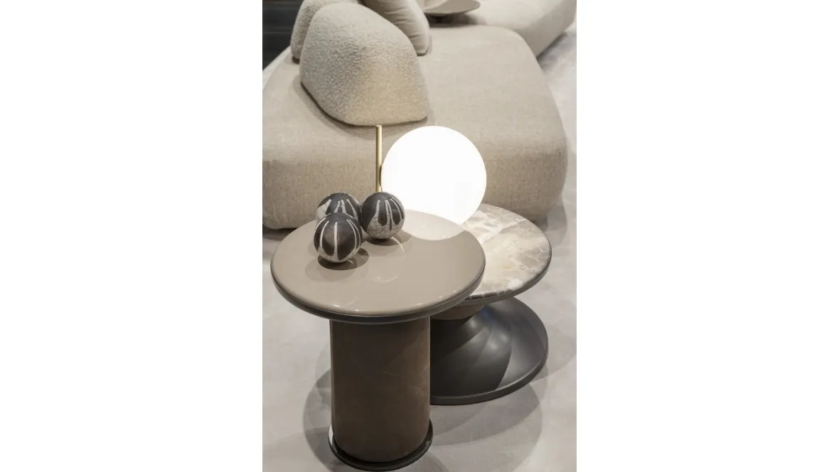 Tavolino Bobbin con top in pietra o laccato di Art Nova