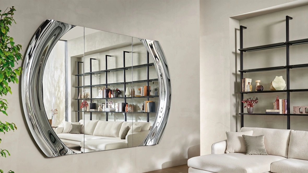 Specchio Magnifico con cornice oin vetro curvato di Fiam