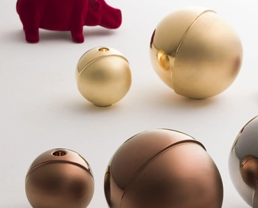 Portacandela Half Candle in ceramica placcata di Adriani e Rossi