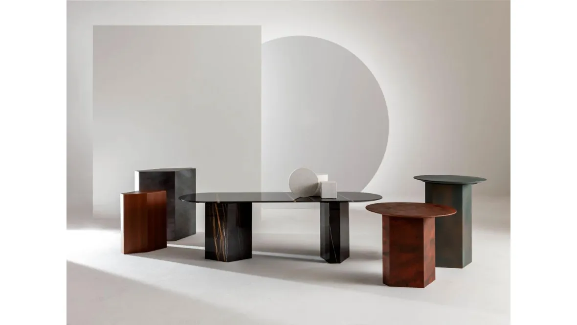 Tavolino di design in marmo, legno o laccato Imperfetto di Laura Meroni