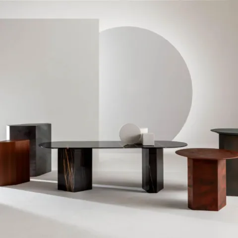 Tavolino di design in marmo, legno o laccato Imperfetto di Laura Meroni