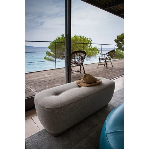 Pouf rettangolare in tessuto Leplì 121x45 di Poltrona Frau