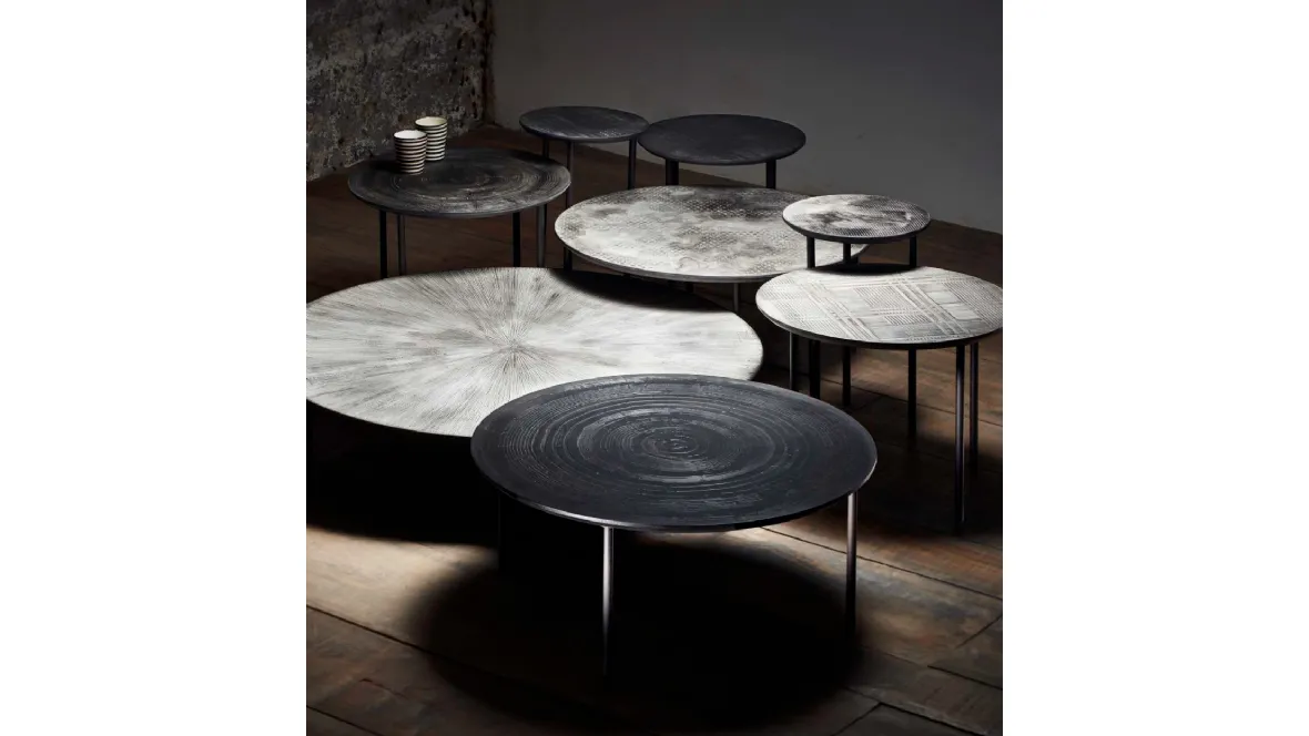 Tavolini Multi Moon in legno con texture varie di MOS-Design