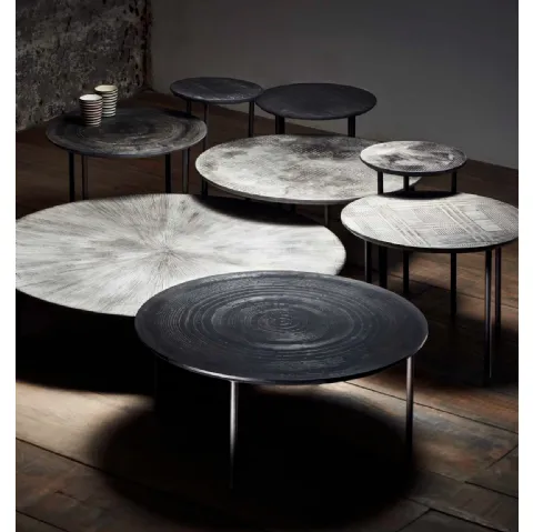 Tavolini Multi Moon in legno con texture varie di MOS-Design