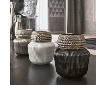 Vaso in ceramica smaltata lucida platino e nero, platino e bianco o tutto platino Onion di Adriani e Rossi