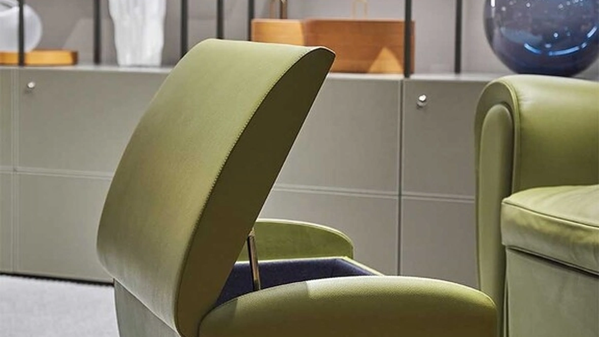 Pouf contenitore Vanity Fair di Poltrona Frau