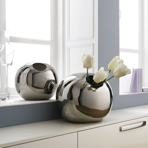 Vaso Ball in ceramica di Adriani e Rossi