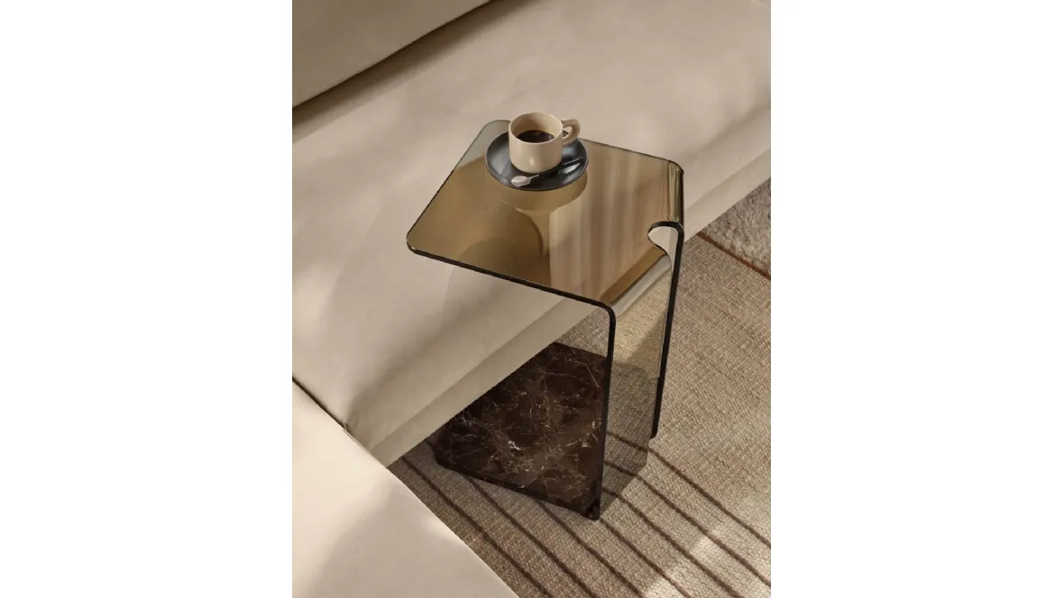 Tavolino in vetro con base in marmo York di Fiam