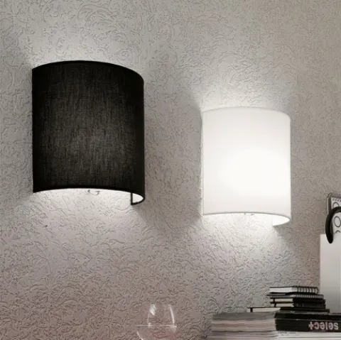 Lampada in tessuto bianco o nero Applique Luna di Adriani e Rossi