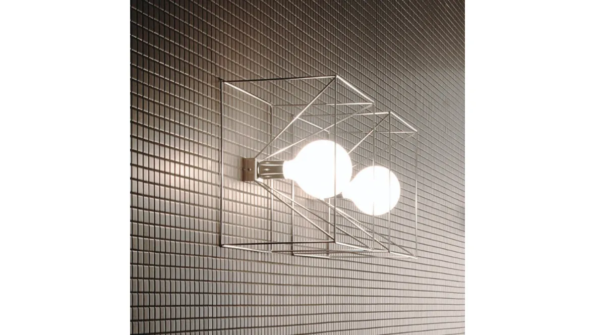 Lampada Applique Reflex in acciaio con lampadina sabbiata di Adriani e Rossi