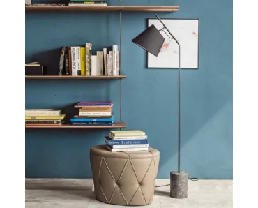 Lampada da terra in metallo con base in cemento Karibù di Cattelan Italia