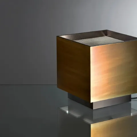 Lampada da tavolo Light Cube MA 25 in metallo di Laura Meroni