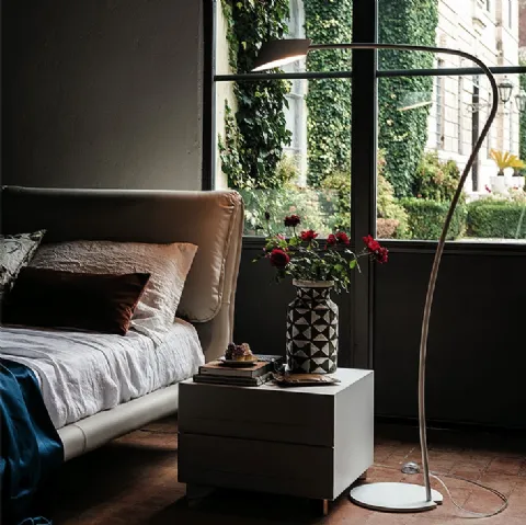 Lampada da terra in acciaio cromato Little Flag di Cattelan Italia