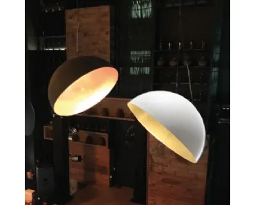 Lampada a sospensione inclinata in metallo verniciato bianco o nero Nemo Degree di Adriani e Rossi