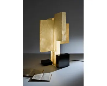 Lampada da tavolo in pergamena di pelle di capretto e metallo Novecentotrenta di Laura Meroni