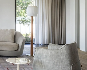 Lampada da tavolo Nymph di Poltrona Frau