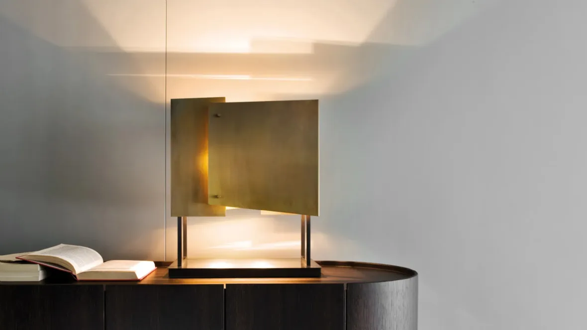Lampada da tavolo Table Lamp MA 20 in ottone brunito di Laura Meroni