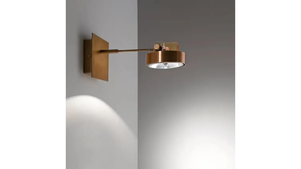 Lampada da parete in ottone brunito Work Light MA 01 di Laura Meroni