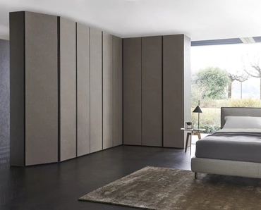 Armadio angolare Breccia con ante battenti di Sangiacomo