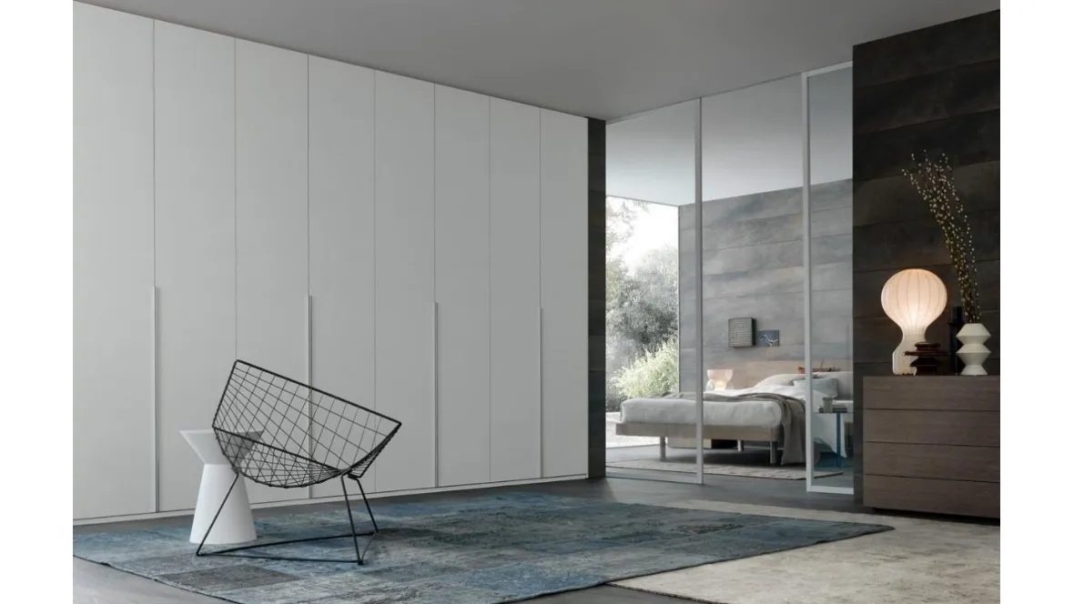 Armadio con ante battenti Outdoor laccato Bianco opaco di Giellesse