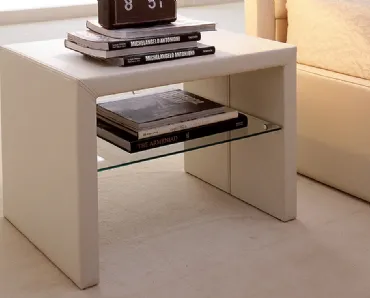 Comodino in legno rivestito in pelle Dorian di Cattelan Italia