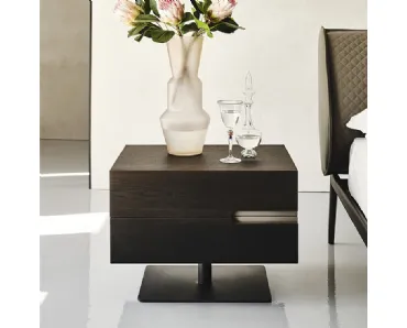 Comodino in legno con base in metallo Ciro di Cattelan Italia