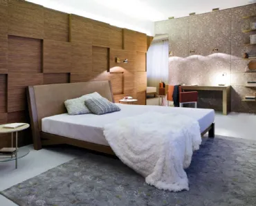 Letto in legno massello con testiera in pelle BD 22 di Laura Meroni
