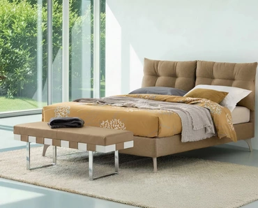 Letto in tessuto imbottito Loren con contenitore di Oggioni