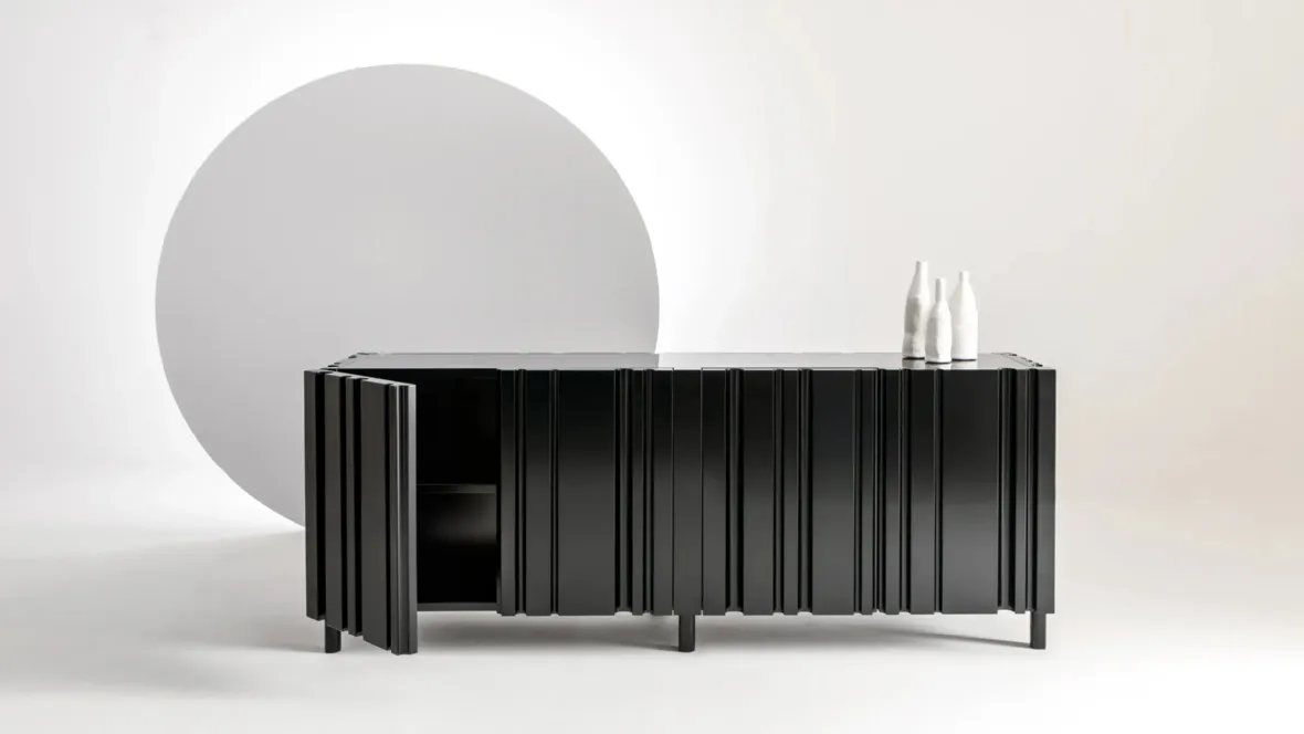 Madia con top in legno laccato Nero Bamboo Lounge di Laura Meroni