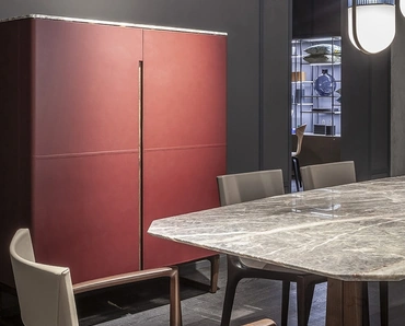 Madia Fidelio Cabinet alto in legno rivestito in cuoio di Poltrona Frau