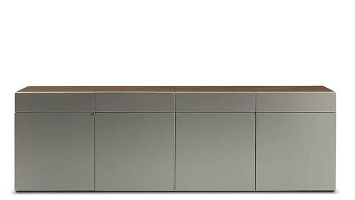 Madia H_O Cabinet in legno rivestito in pelle di Poltrona Frau