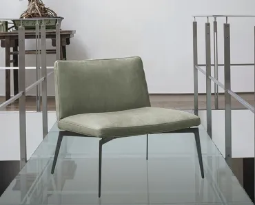 Poltroncina di design in pelle Flexa Lounge Chair di Alivar