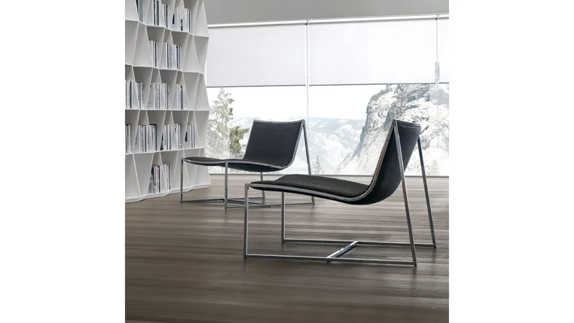 Poltroncina in pelle con lavorazione intrecciata e struttura in acciaio Samoa 02 di Alivar