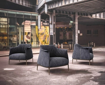 Poltrona Archibald Denim Edition di Poltrona Frau