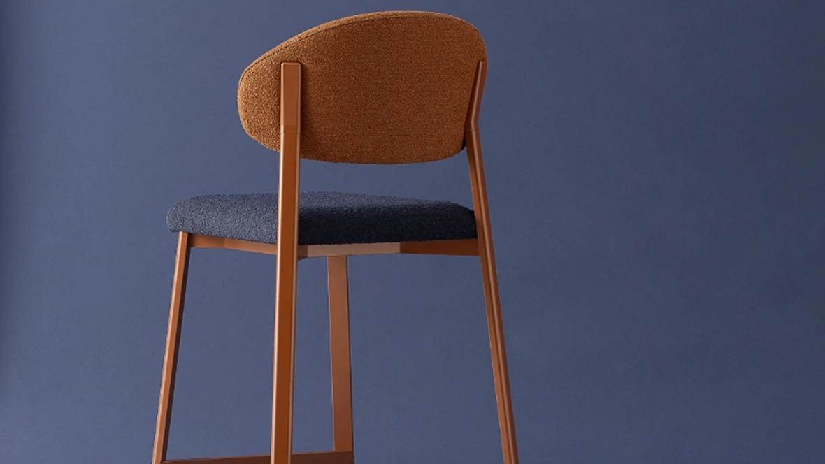 Sgabello Beba Curvy di Pointhouse