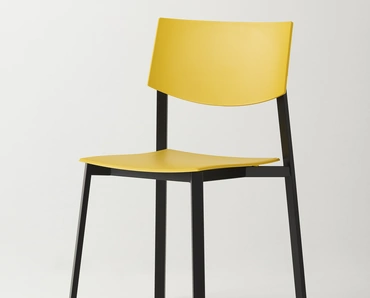 Sedia impilabile Beba Young di Pointhouse