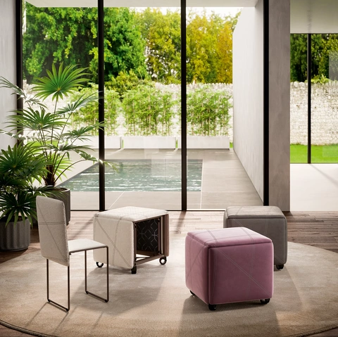 Sedia pieghevole in ecopelle Cubix di Ozzio