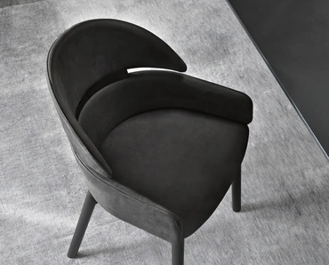 Sedia in pelle Lloyd di Fiam