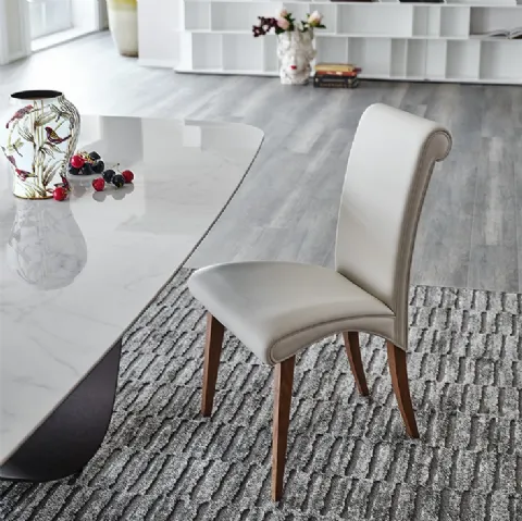 Sedia in legno rivestita in pelle Lulù di Cattelan Italia