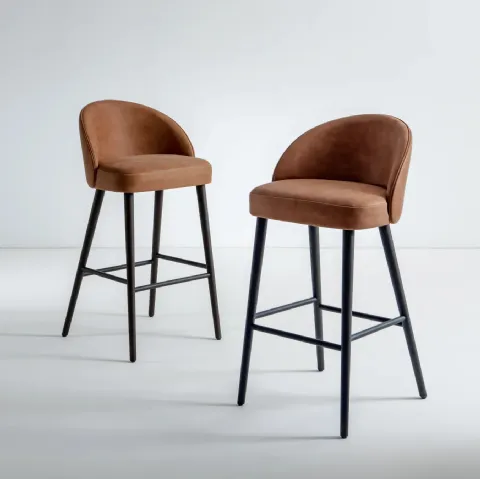 Sgabello in pelle LV 101 Stool di Laura Meroni