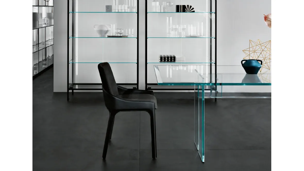 Sedia Plié in pelle Nubuck Lavagna con struttura rivestita in cuoio Nero di Fiam