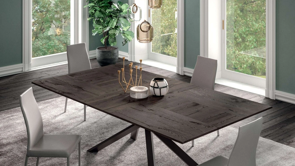 Tavolo allungabile e allargabile 4x4 in legno di Ozzio