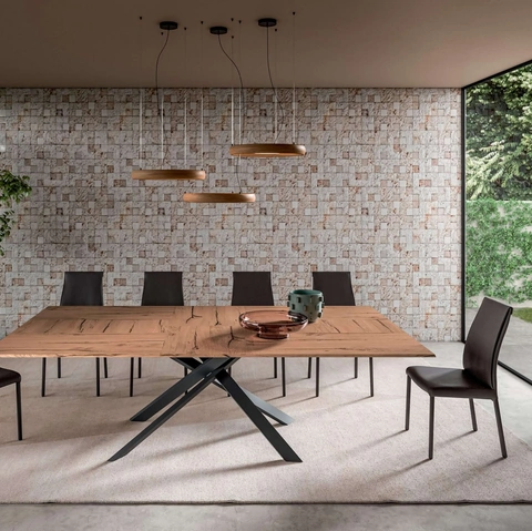 Tavolo allungabile e allargabile 4x4 in legno di Ozzio