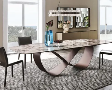 Tavolo con piano in ceramica effetto marmo Butterfly Keramik di Cattelan Italia