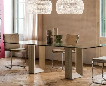 Tavolo con base in marmo e top in cristallo Diapason di Cattelan Italia
