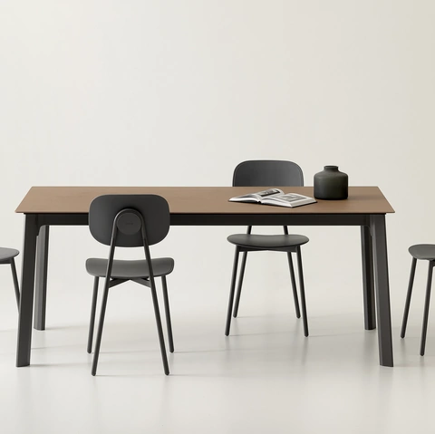 Tavolo allungabile Drop Angoli Raggiati di Pointhouse