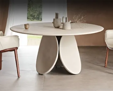 Tavolo rotondo interamente spatolato in argilla Maxime Argile di Cattelan Italia