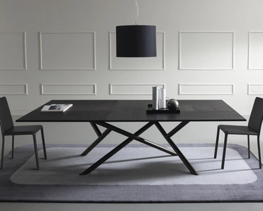 Tavolo allungabile e allargabile in legno di Rovere con base in metallo Random di Ozzio